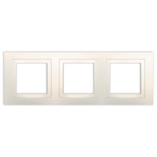Декоративна рамка тройна слонова кост - Unica Basic - MGU2.006.25