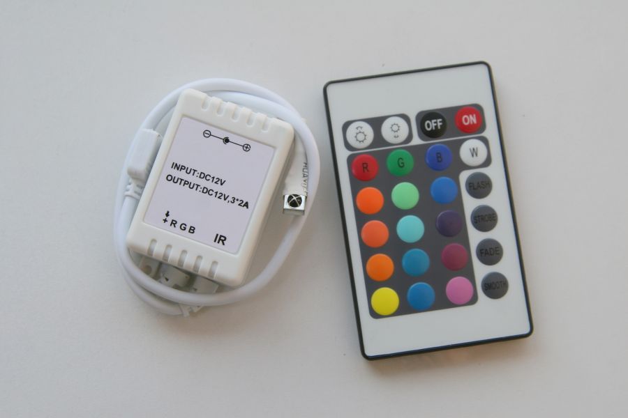 Контролер (AE-C3-RGB) 72W с дистанционно усправление - AE-C3-RGB_1